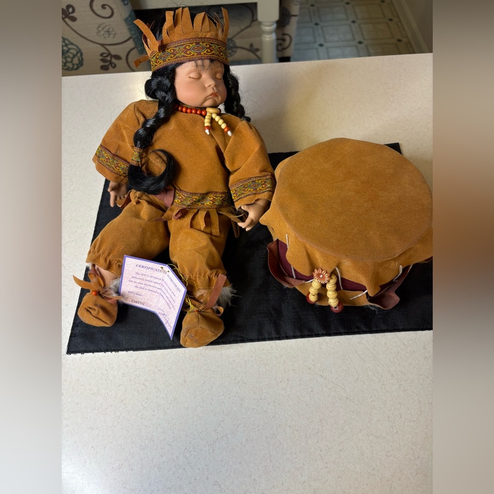 Vintage Goldenvale Collection Native Amercan Porcelain Doll - Picture 2 of 7